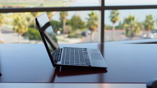 仕事用タブレット