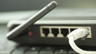 無線ルーターの裏側の画像