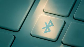 Windows 10 で Bluetooth をオンにする方法