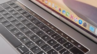 MacBook Pro (15 インチ、2019)