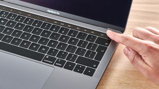 MacBook Pro (13 インチ、2019)