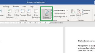 Word で変更を追跡する方法: 変更の追跡をオンまたはオフにする手順 2: 変更の追跡が有効であることを確認するか、手順を繰り返してオフにします