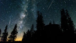 ペルセウス座流星群と天の川銀河
