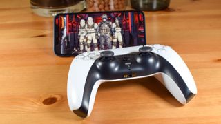 PS5 DualSense と iPhone 12