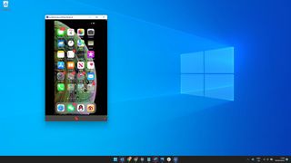 PC 上の iPhone 画面。iPhone の画面を PC にミラーリングする方法を示しています。