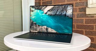 デル XPS 15