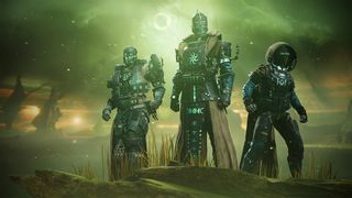 魔女の女王の鎧を着た3人の守護者