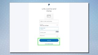 PayPal のセットアップ プロセスを示すスクリーンショット。 この画面はカードを追加する方法を示しています