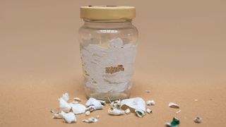 ステッカーラベルを剥がす