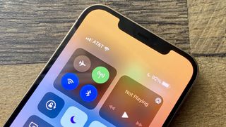 iPhoneのバッテリーの割合を表示する方法