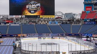 2022年のNHLスタジアムシリーズに先立ってナッシュビルの日産スタジアム