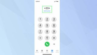 通話禁止のコードを含む電話アプリを示す iPhone のスクリーンショット