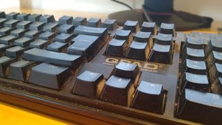 メカニカルキーボードを徹底的に掃除する方法
